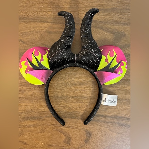 Disney Parks Maleficent Sleeping Beauty Rare Minnie Horn Ears Headband Retired